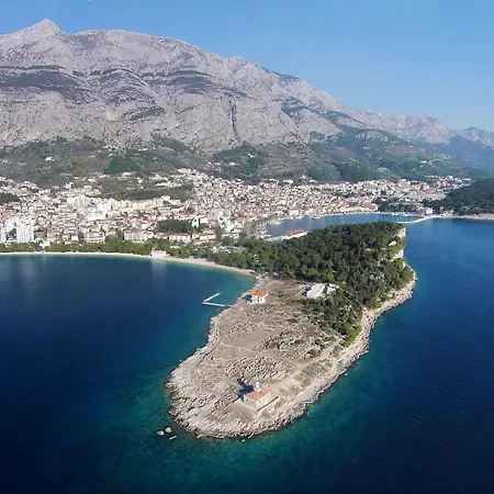 House With A Parking Space - 6770 Makarska