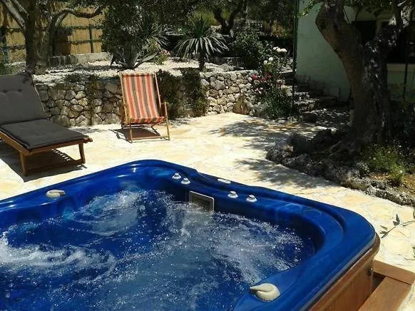 House With A Parking Space - 6770 * מאקרסקה