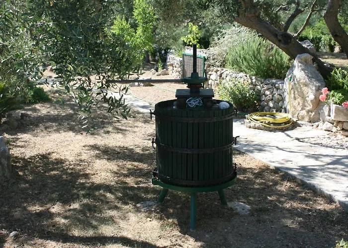 House With A Parking Space - 6770 Vakantiehuis Makarska